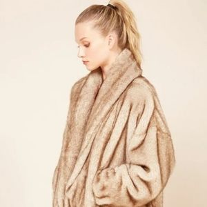 Des Memsoilles Faux Fur Wrap OSFA